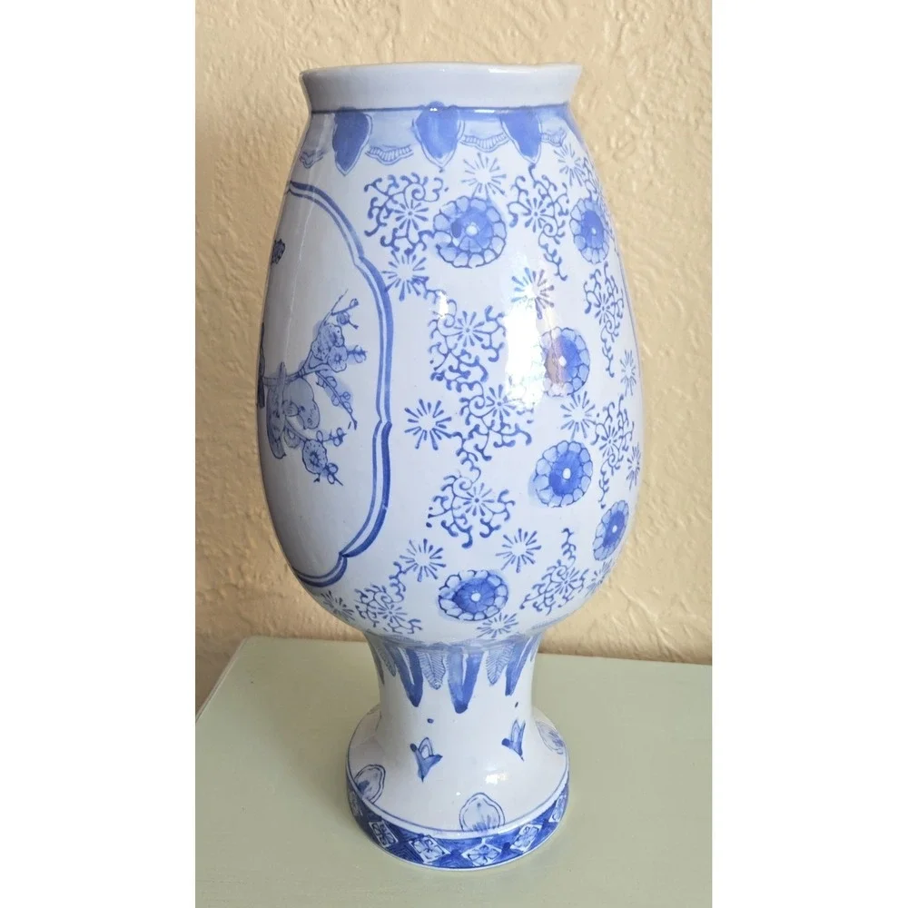 Vintage Chinoiserie Vase 18